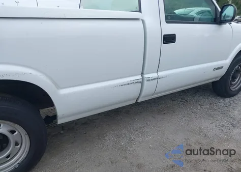 1996 Chevrolet S-10 Pickup z USA, uszkodzony, nr VIN 1GCCS14X7C8218351